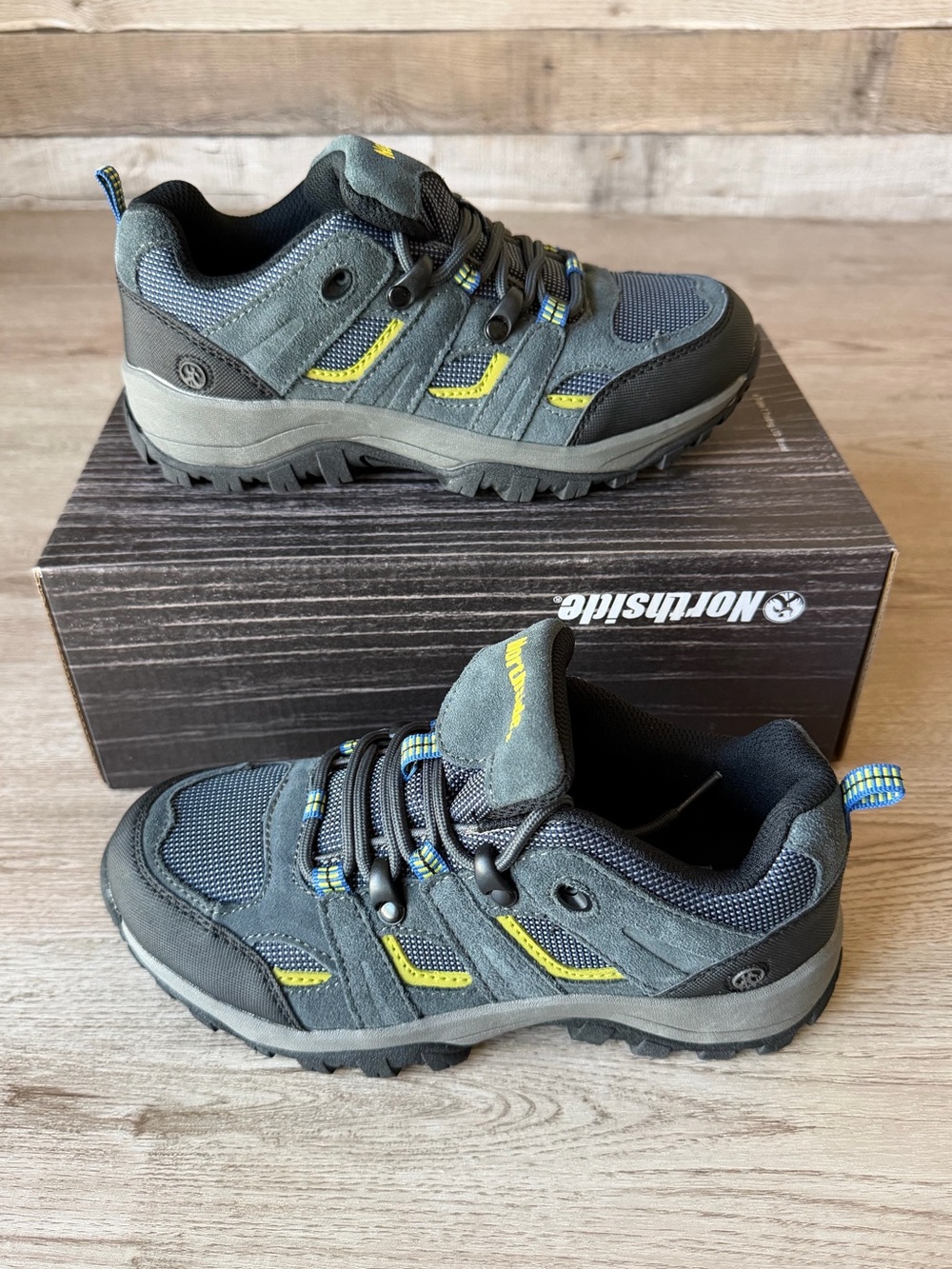 Northside Monroe Low Jr Trail Shoes Boys Size 4 Gray Blue Hiking Shoes NEW